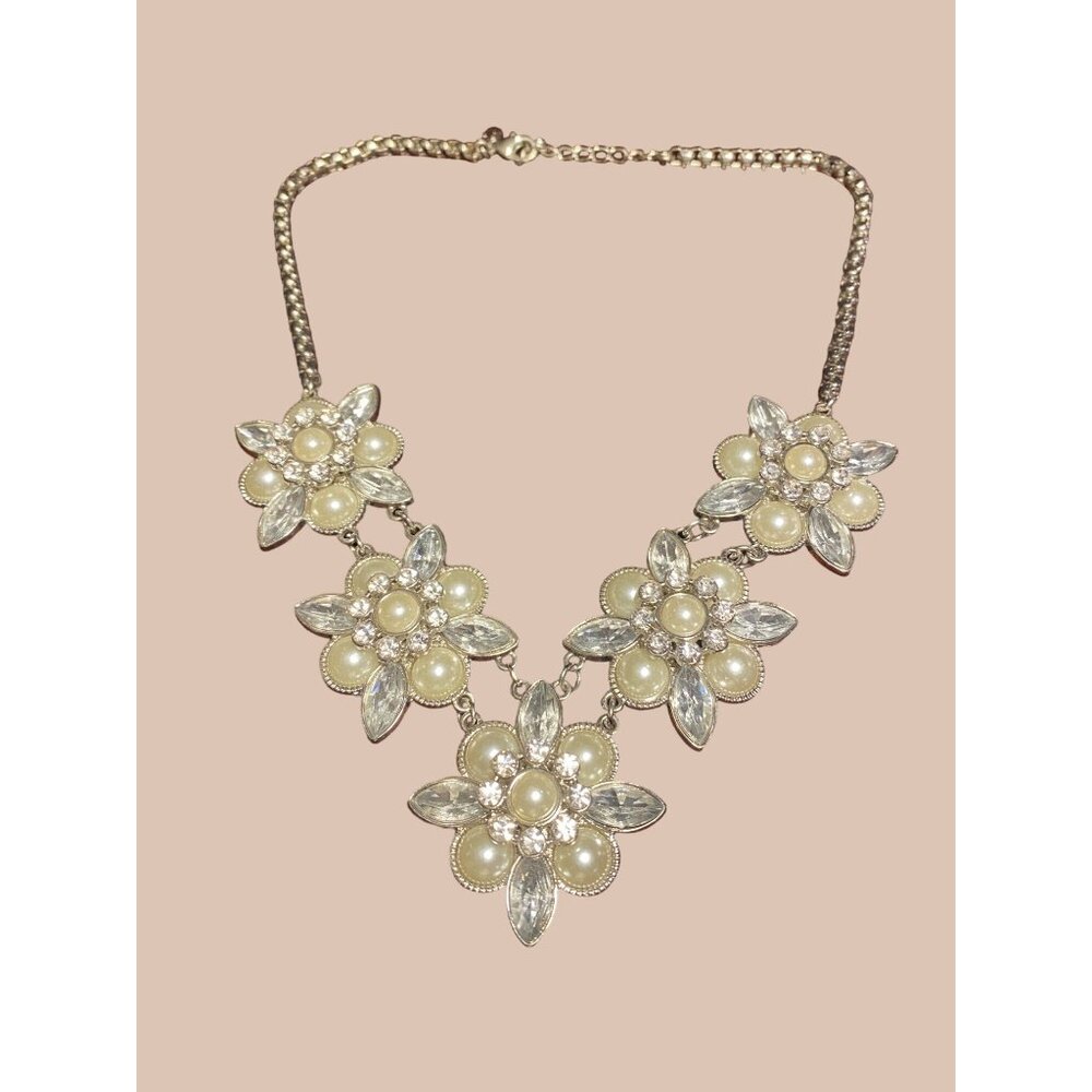Vintage Floral Faux Pearl & Crystal Statement Necklace White Lobster Adjustable